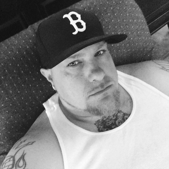 Meet your Posher, Zane - Picture 3 of 4